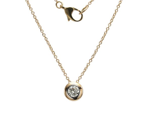18K yellow gold diamond pendant, front view 18K yellow gold diamond pendant, front view